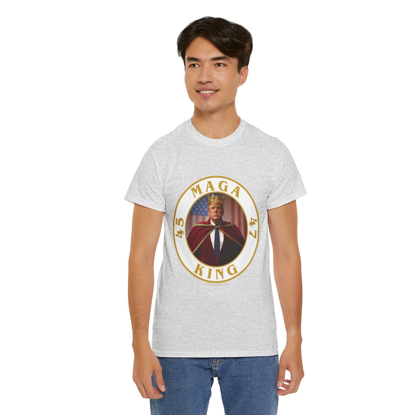 Trump 'MAGA King' T-Shirt - Regal Patriotic Graphic Tee